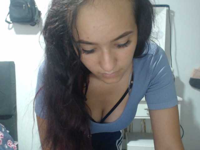 Live sex webcam photo for annieclark #273927059