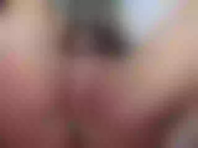 Live sex webcam photo for annieomelonss #273122328