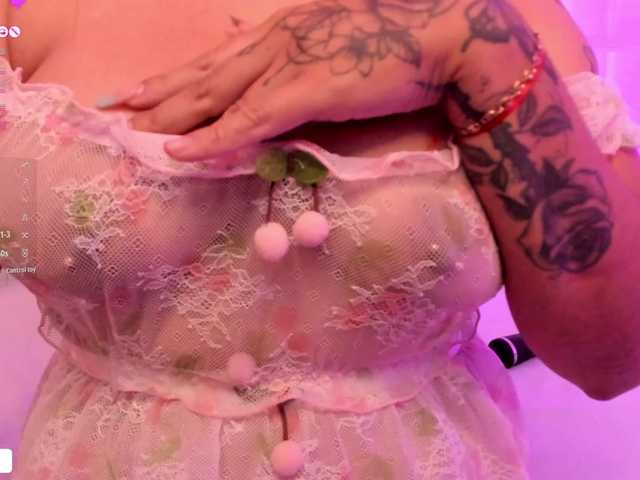 Live sex webcam photo for anny-rouse24 #290305788