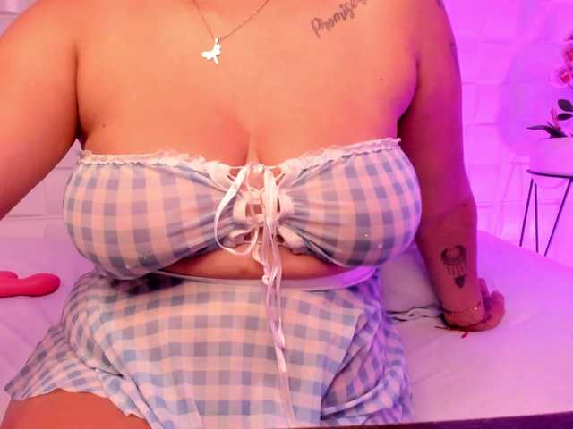 Live sex webcam photo for anny-rouse24 #290811170