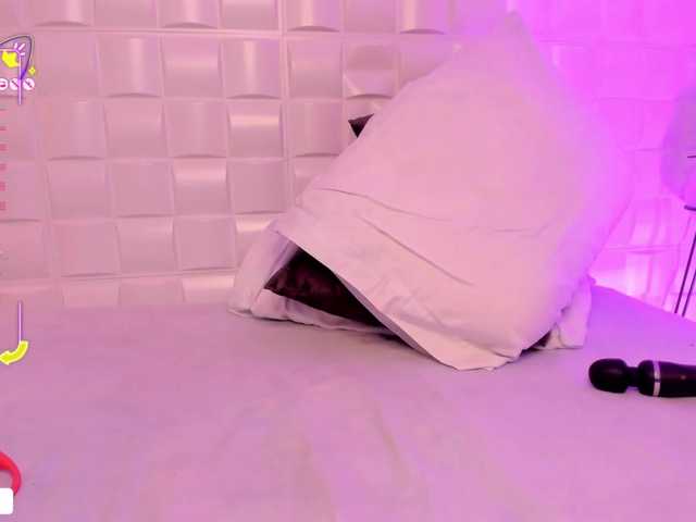 Live sex webcam photo for anny-rouse24 #290963384