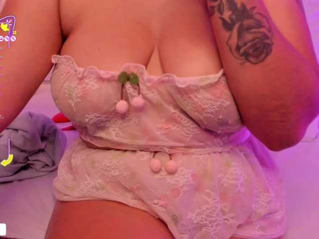 Live sex webcam photo for anny-rouse24 #290989514