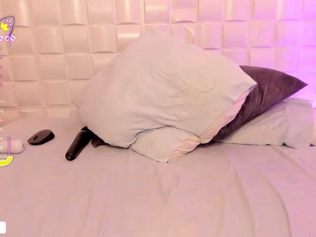 Live sex webcam photo for anny-rouse24 #291102559