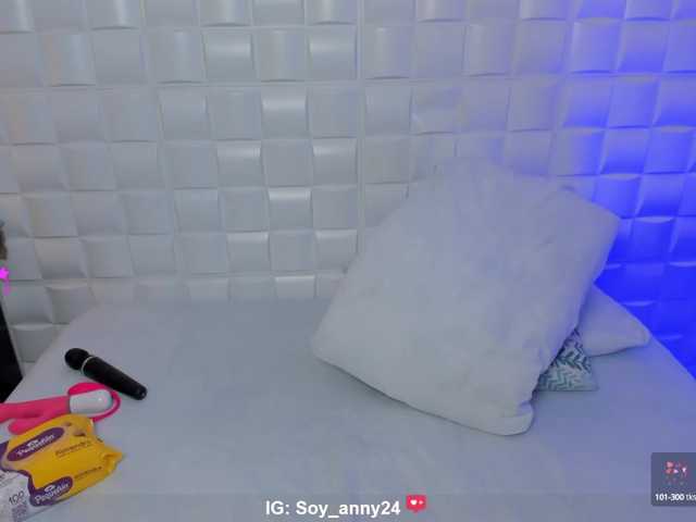 Live sex webcam photo for anny-rouse24 #291691705