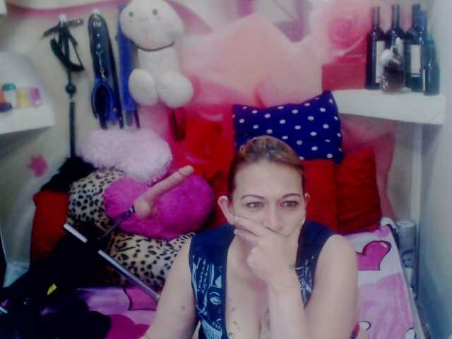 Live sex webcam photo for annysalazar #273656506