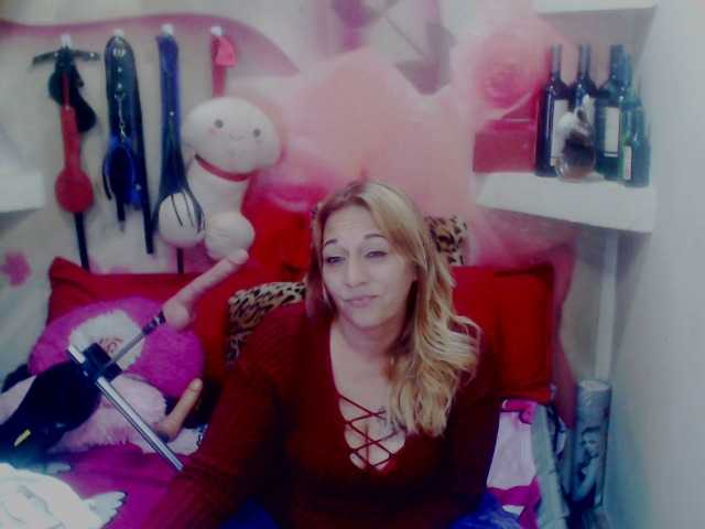 Live sex webcam photo for annysalazar #273982361