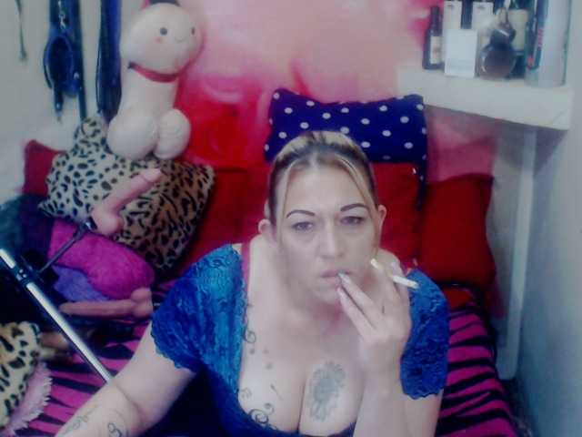 Live sex webcam photo for annysalazar #274628781