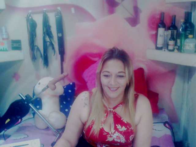 Live sex webcam photo for annysalazar #275967418