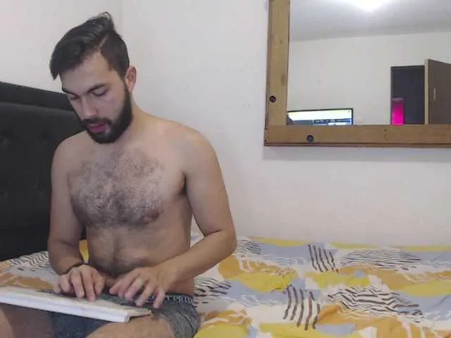Live sex webcam photo for anto-leo #272159475