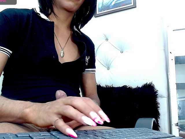 Live sex webcam photo for antonelababy #276097407