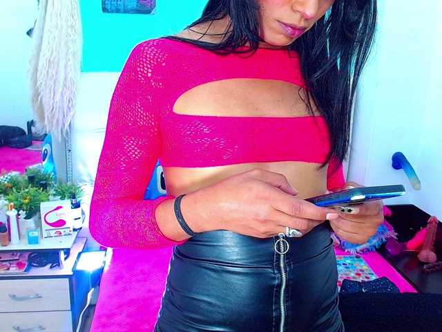 Live sex webcam photo for antonelababy #290318556