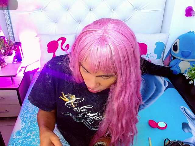 Live sex webcam photo for antonelababy #290591958