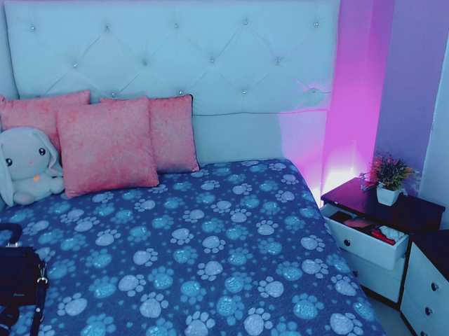 Live sex webcam photo for antonelababy #291328133