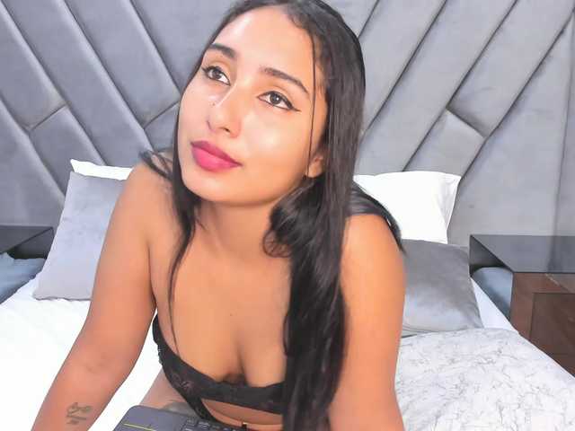 Live sex webcam photo for antonellasinitave #277959395