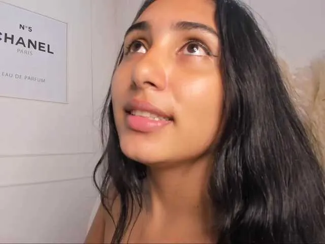 Live sex webcam photo for antonellasinitave #278097875