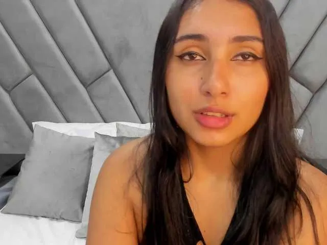 Live sex webcam photo for antonellasinitave #278135068