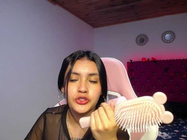 Live sex webcam photo for antonellasweetlittle #290144943