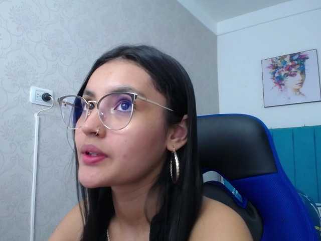 Live sex webcam photo for antonellasweetlittle #290348175