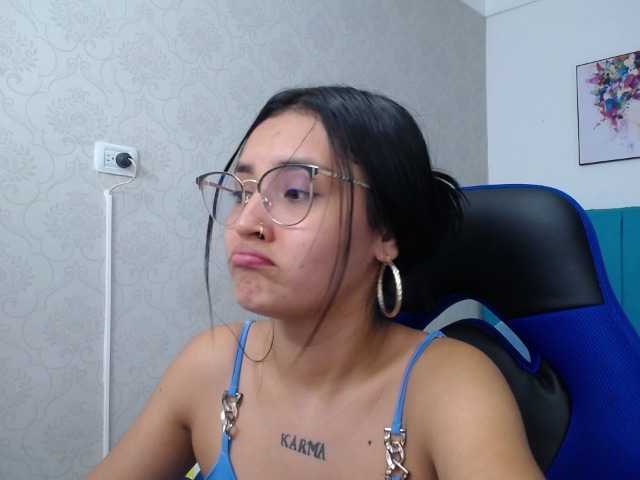 Live sex webcam photo for antonellasweetlittle #290549719