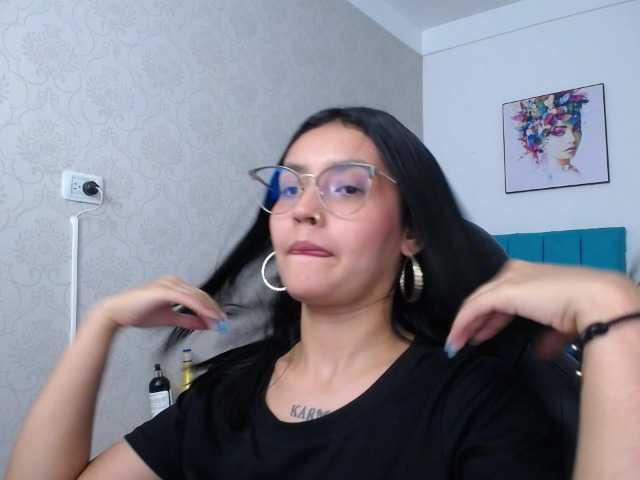 Live sex webcam photo for antonellasweetlittle #290718422