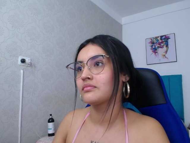 Live sex webcam photo for antonellasweetlittle #290848476