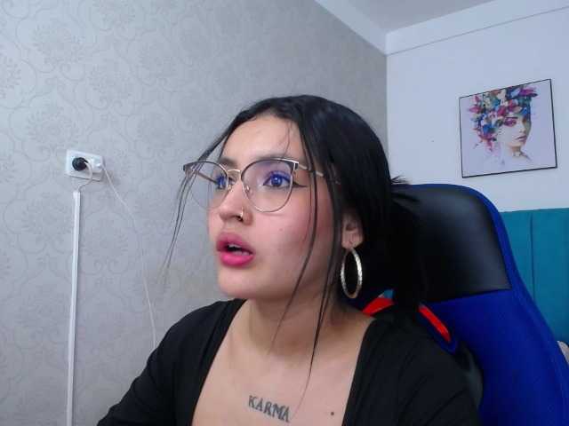 Live sex webcam photo for antonellasweetlittle #290870032