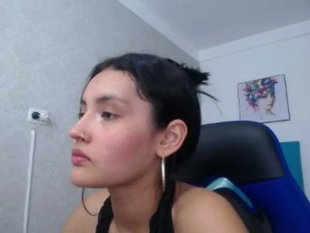 Live sex webcam photo for antonellasweetlittle #290889874