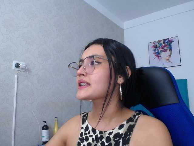 Live sex webcam photo for antonellasweetlittle #290945132