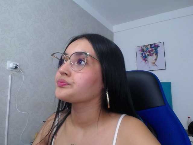 Live sex webcam photo for antonellasweetlittle #291004219