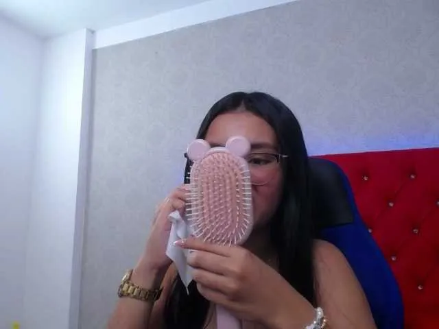 Live sex webcam photo for antonellasweetlittle #291193060