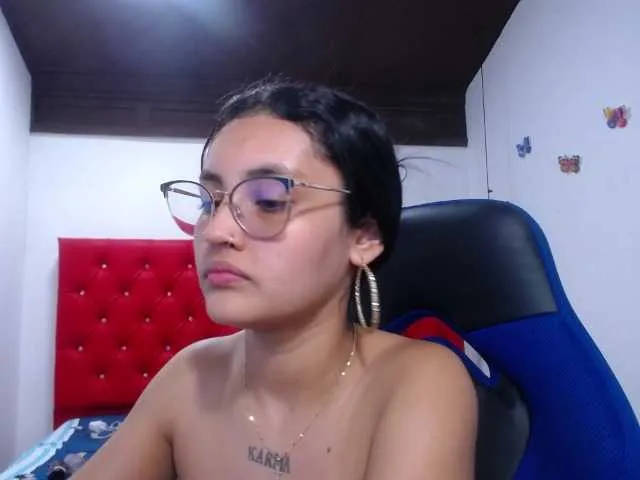 Live sex webcam photo for antonellasweetlittle #291693347