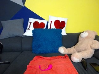 Live sex webcam photo for antonialove69 #178540105