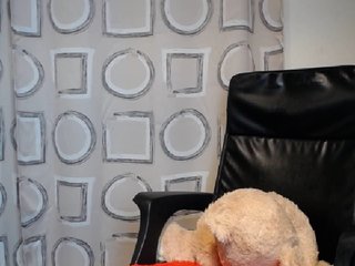 Live sex webcam photo for antonialove69 #187698084