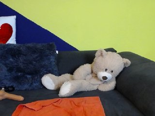 Live sex webcam photo for antonialove69 #193259010