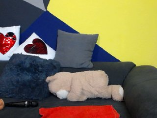 Live sex webcam photo for antonialove69 #197573180