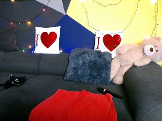 Live sex webcam photo for antonialove69 #198335207