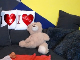 Live sex webcam photo for antonialove69 #203017817