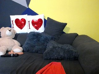 Live sex webcam photo for antonialove69 #208345915