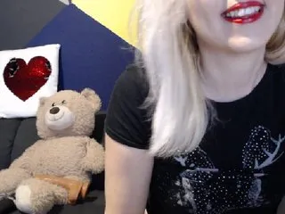 Live sex webcam photo for antonialove69 #221462165