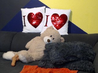Live sex webcam photo for antonialove69 #228036457
