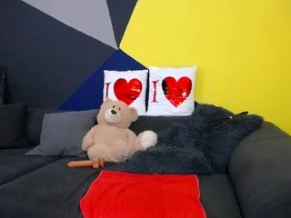 Live sex webcam photo for antonialove69 #229472163