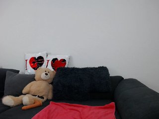 Live sex webcam photo for antonialove69 #234090949