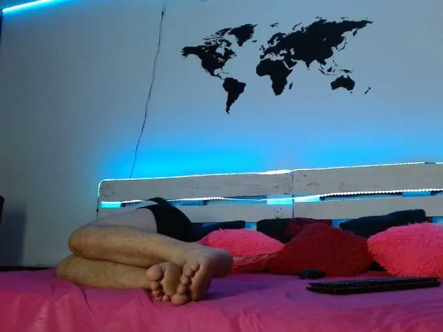 Live sex webcam photo for antoniloper2001 #277184636