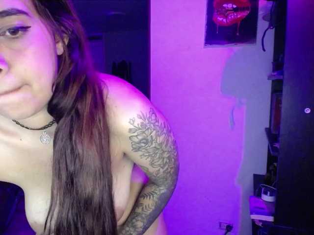 Live sex webcam photo for anyablack230 #291843338