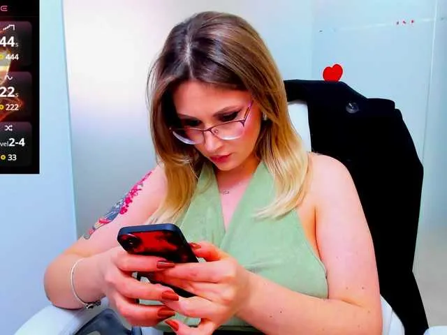 Live sex webcam photo for anyarosses #290553878