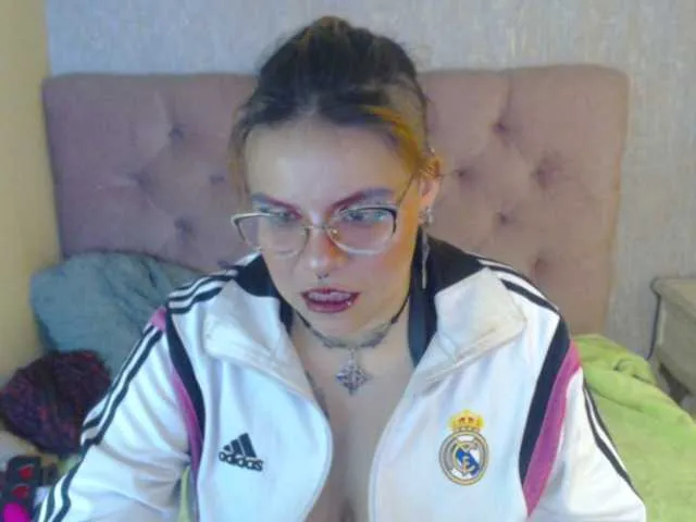 Live sex webcam photo for anyelickboyer #278174220