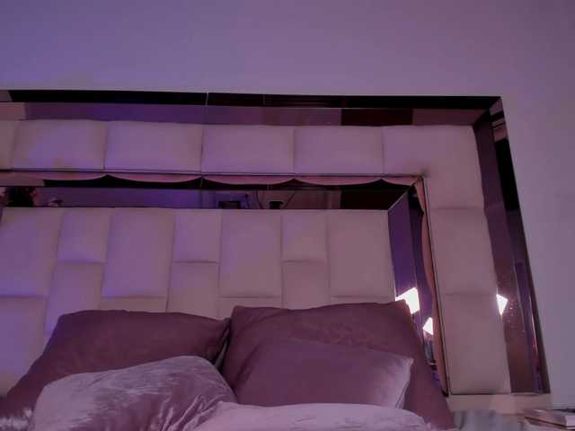 Live sex webcam photo for anyi-sweet-tits #291172213