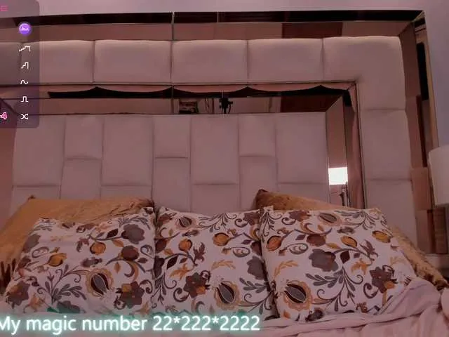 Live sex webcam photo for anyi-sweet-tits #292336484