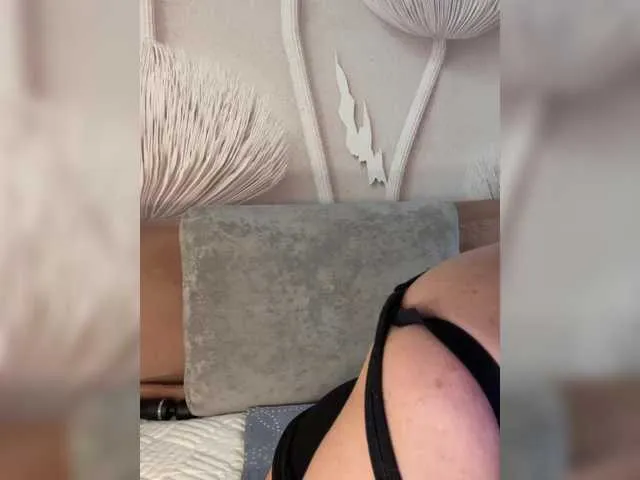Live sex webcam photo for anyuta1212 #293408294