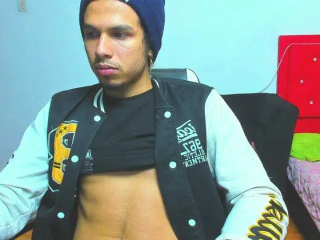 Live sex webcam photo for apholo24 #276533004